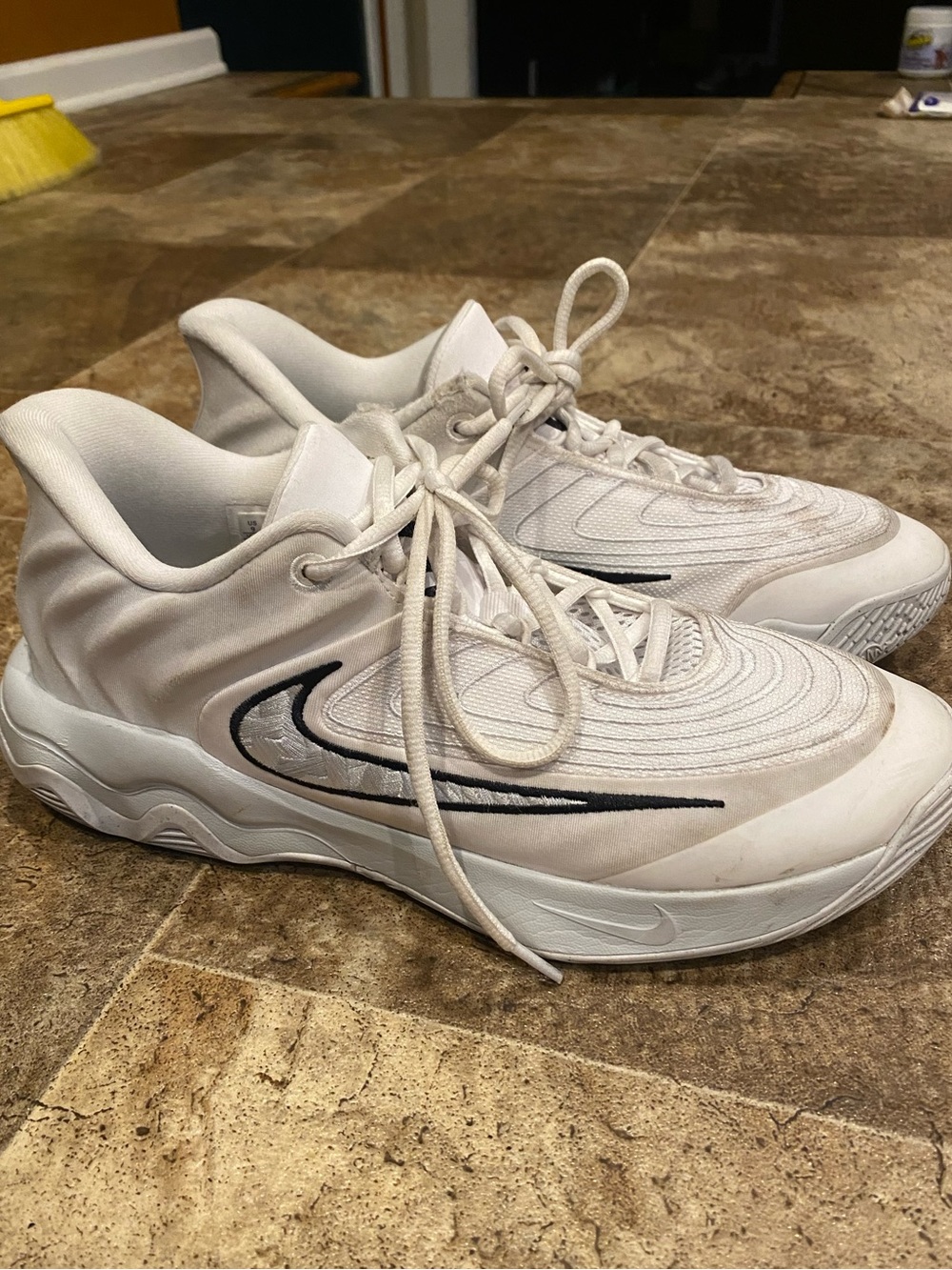 Nike Men’s Basketball Sneakers, Size 9